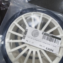 Tyre 180mm Asphalt RH + Wheel White 17 Spoke